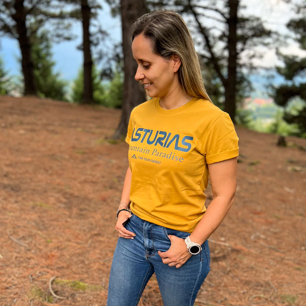 CAMISETA FIND YOUR EVEREST ASTURIAS - Mustard Desire - Imagen 3