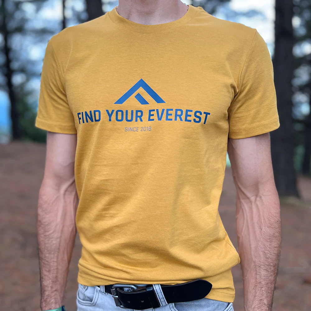CAMISETA FIND YOUR EVEREST - Marigold - Imagen 3