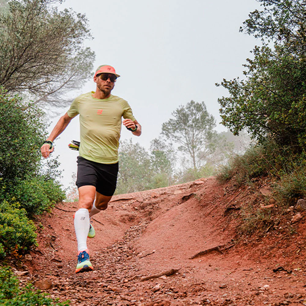 CAMISETA COMPRESSPORT TRAIL RACING - Shadow Lime - Imagen 5