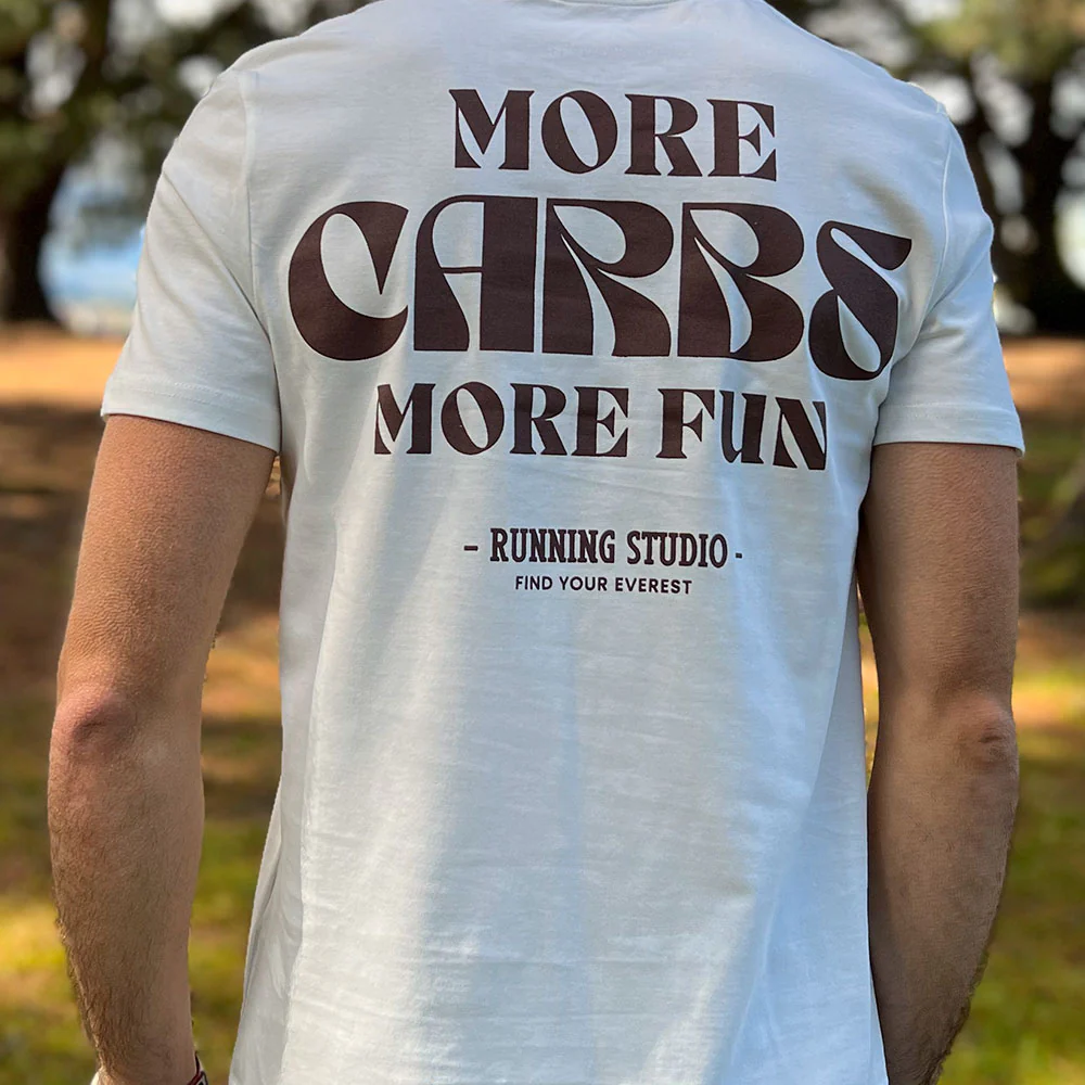 CAMISETA FIND YOUR EVEREST - MORE CARBS MORE FUN - Mangata - Imagen 3