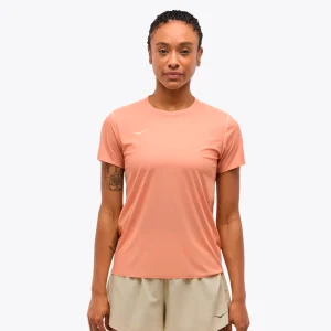 CAMISETA HOKA AIROLITE MUJER - Dry Clay