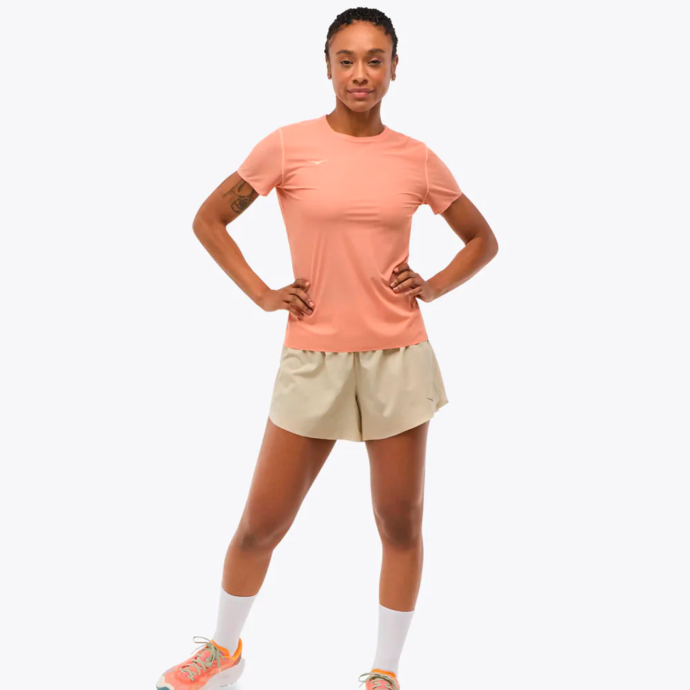 CAMISETA HOKA AIROLITE MUJER - Dry Clay - Imagen 4