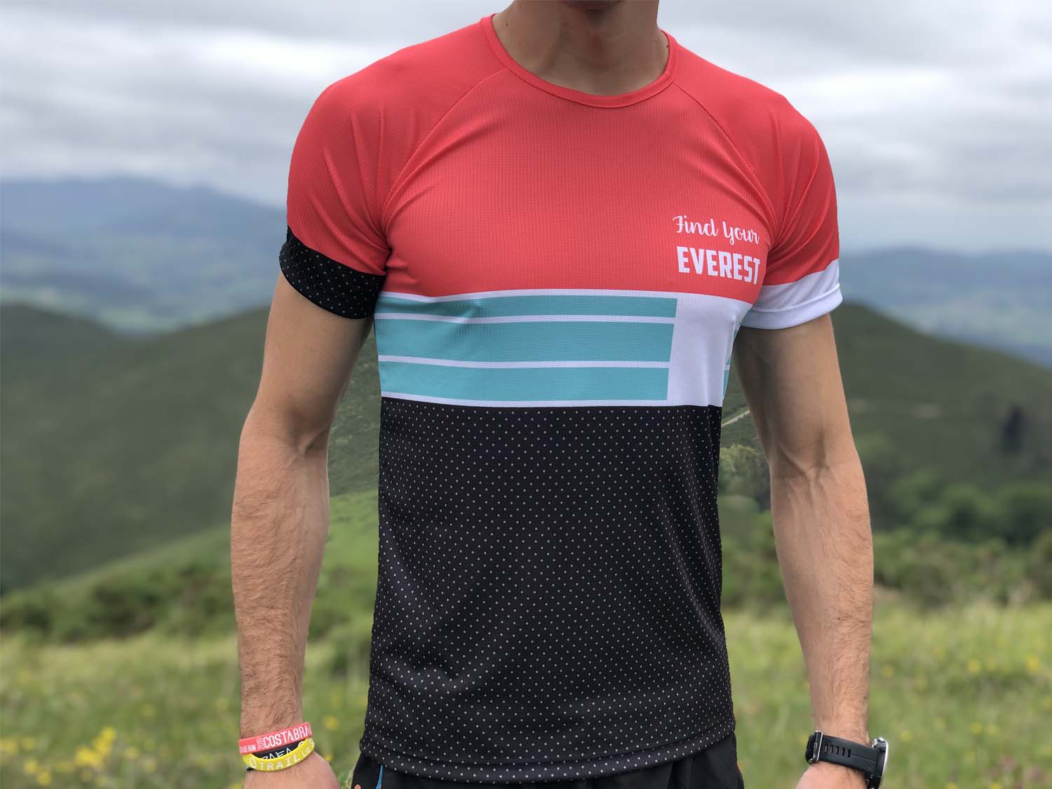 CAMISETA TÉCNICA FIND YOUR EVEREST - Red - Imagen 4