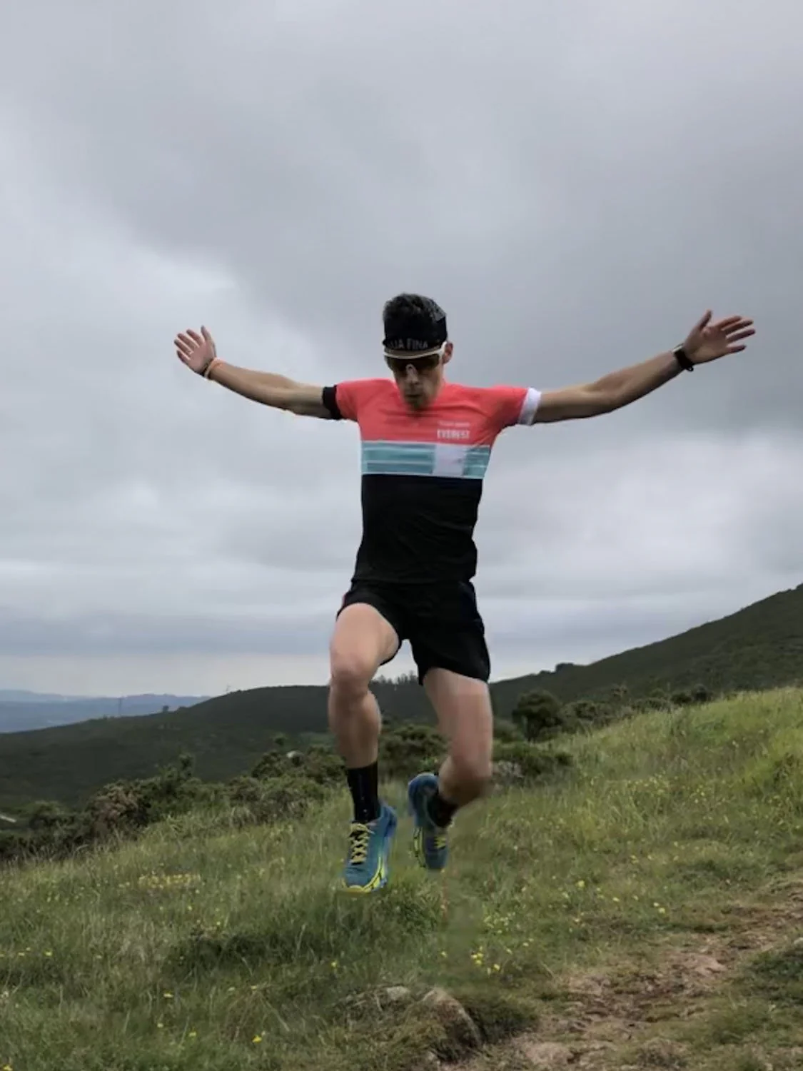 CAMISETA TÉCNICA FIND YOUR EVEREST - Red - Imagen 9