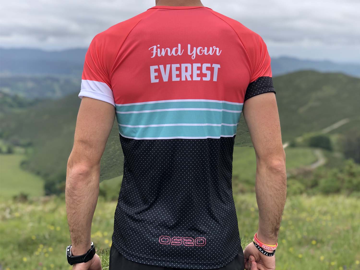 CAMISETA TÉCNICA FIND YOUR EVEREST - Red - Imagen 5