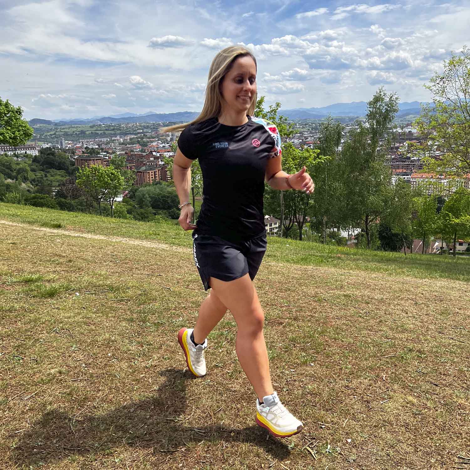 CAMISETA TÉCNICA FIND YOUR EVEREST MUJER - Watermelon - Imagen 5