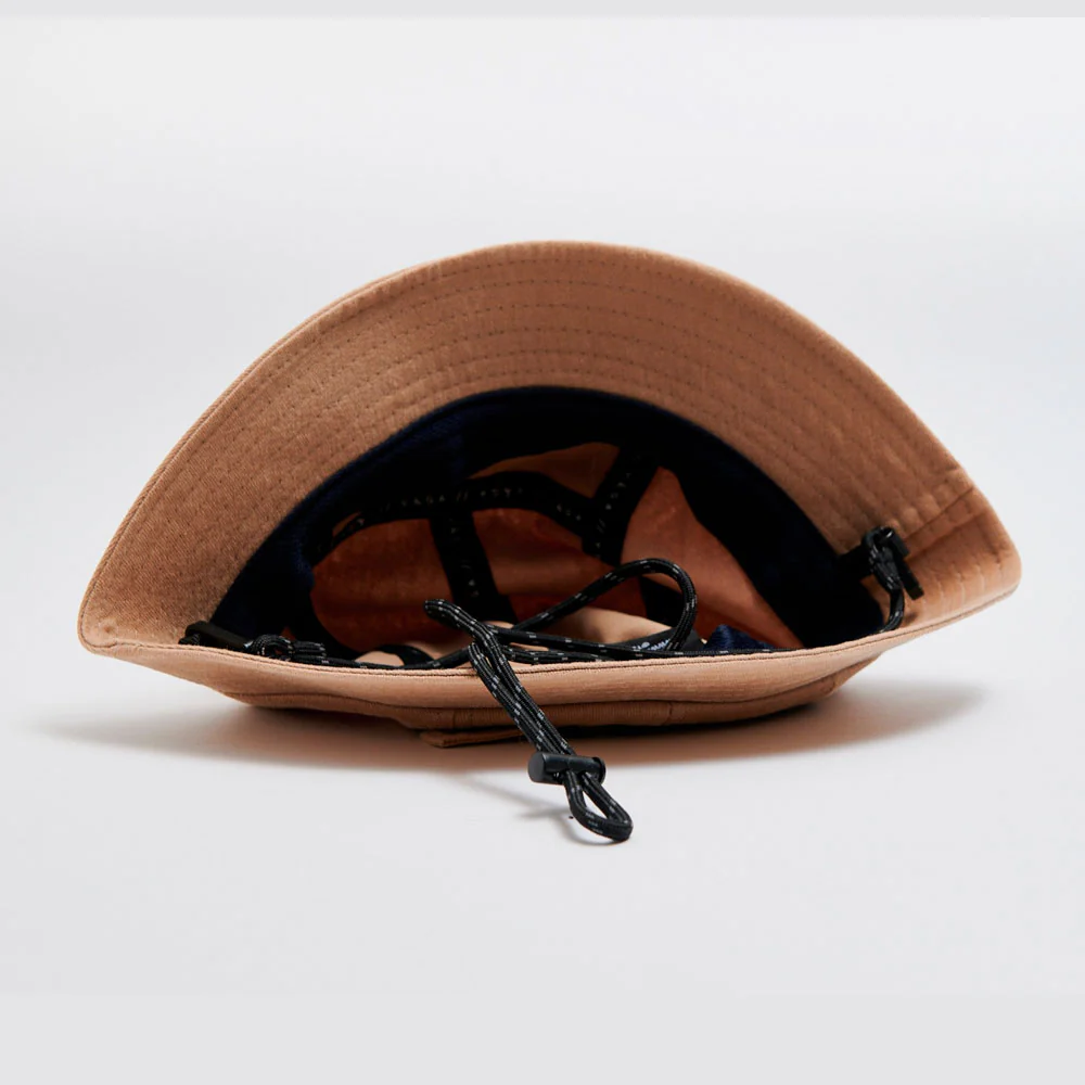 GORRO VÅGA WASHED COTTON BUCKET - Sand / Navy Blue - Imagen 3