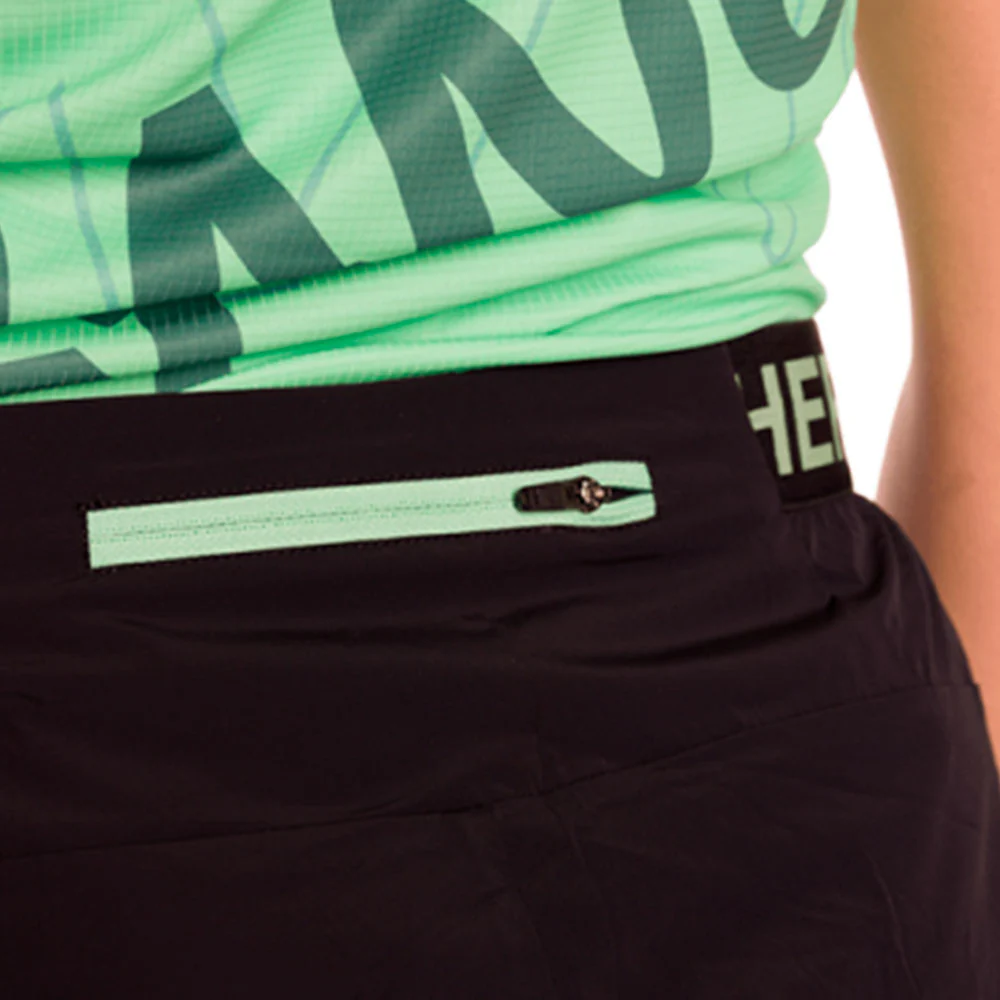 PANTALÓN CORTO TRANGOWORLD LARUES MUJER - Caviar - Imagen 5